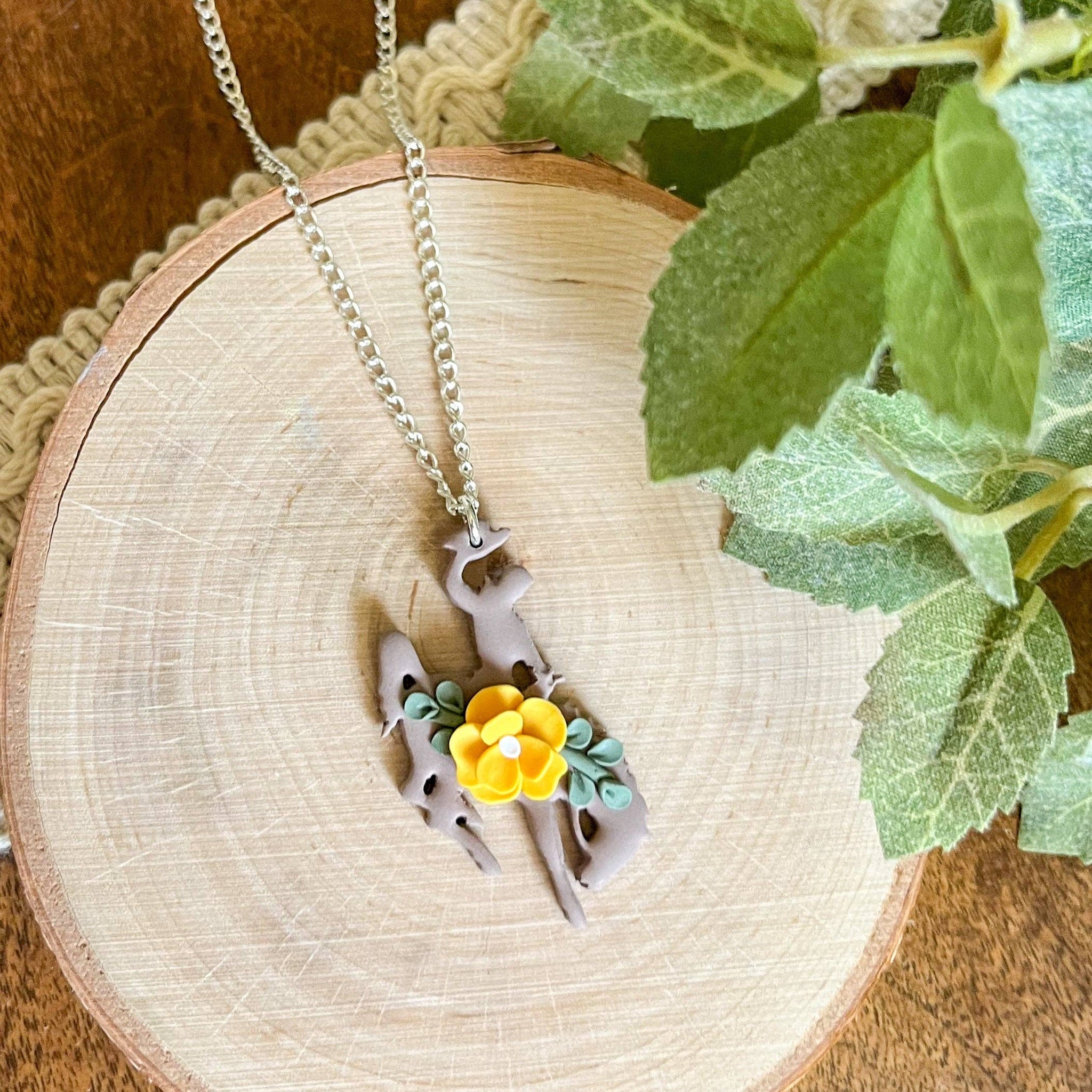 UWYO steamboat necklace (brown) OFFICIALLY LICENSED | 18 " chain: 18k gold plated