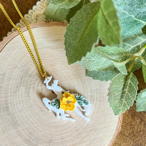 UWYO steamboat necklace (white) OFFICIALLY LICENSED | 18 " chain: 18k gold plated